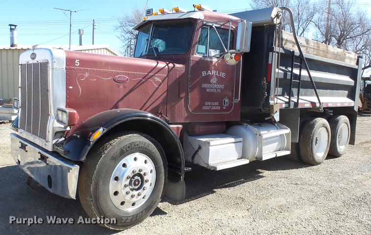 1985 Peterbilt 359 dump truck - DC0655