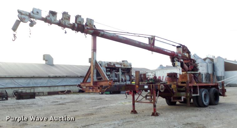 Skyhook 130HD trailer mounted crane - DC7405