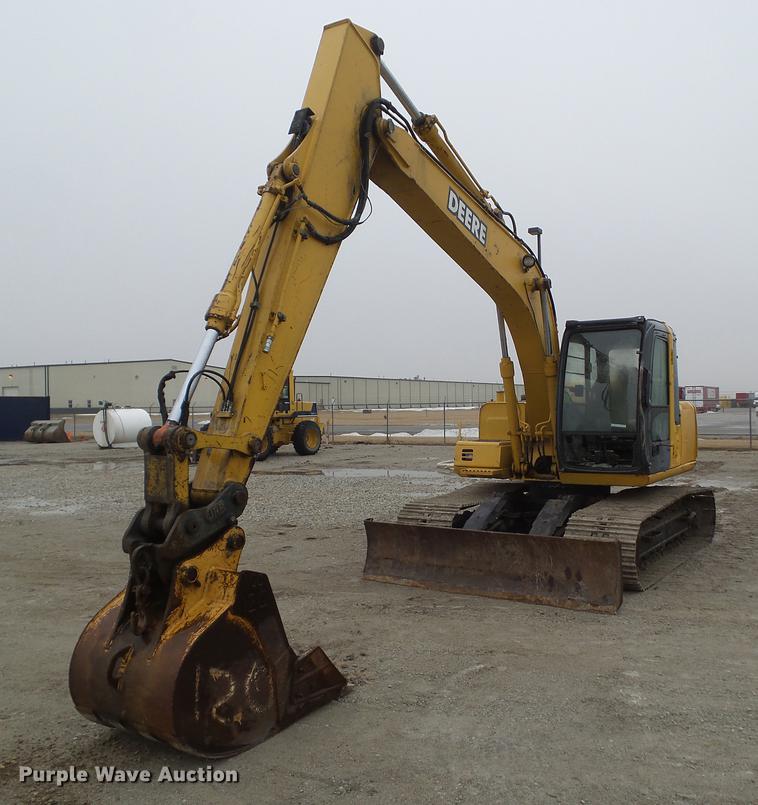 2004 John Deere 120C excavator - DZ9251
