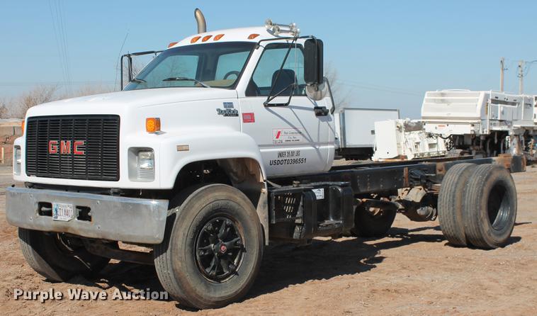 1991 GMC TopKick truck cab and chassis - DB5166