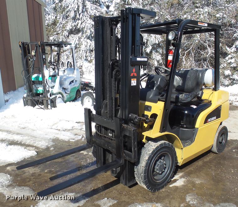 Mitsubishi FG25N forklift - DX9048