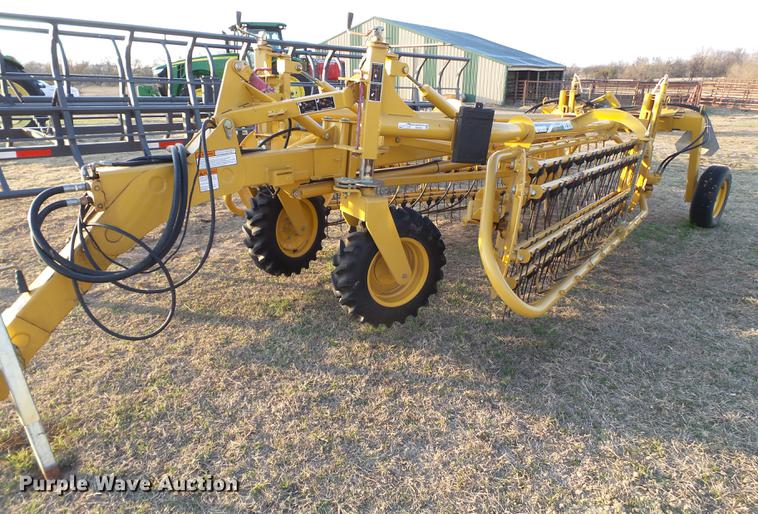 Vermeer R2300 hay rake - EI9553