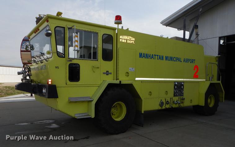 1980 Oshkosh ARFF fire truck - DC0393
