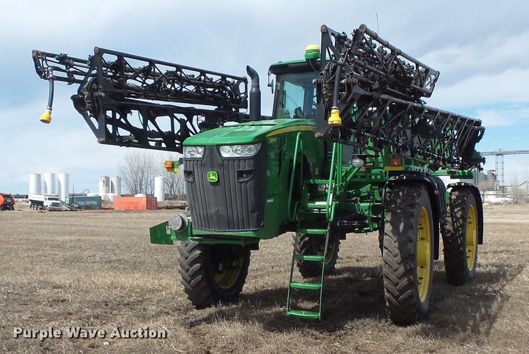 2013 John Deere 4940 sprayer - DW9660