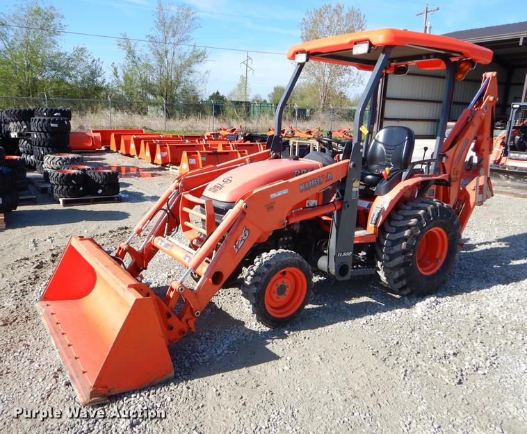 2012 Kubota B26 backhoe - EI9067
