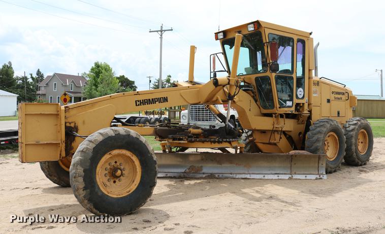 1995 Champion 730A motor grader - DC7538