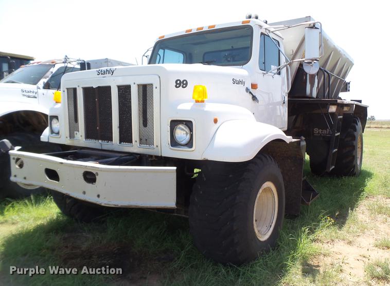 1998 International 2554 Stahly applicator truck - DD1178