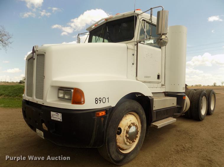 1989 Kenworth T400 semi truck - DD2759