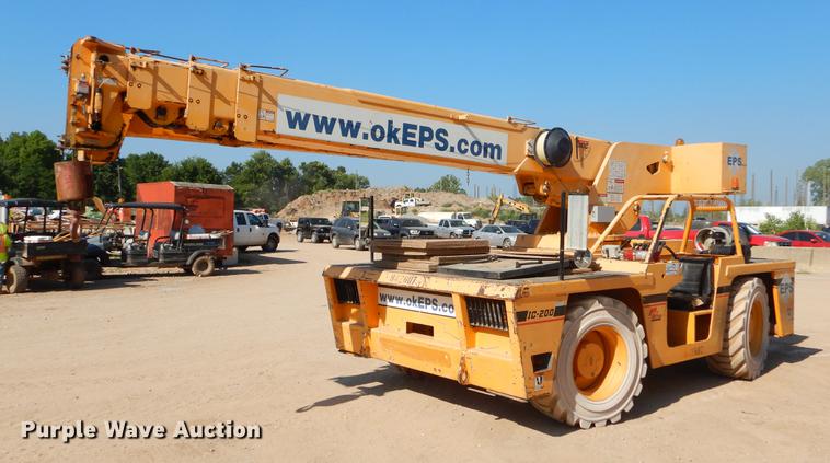 2006 Broderson IC-200-3F crane - DD5231