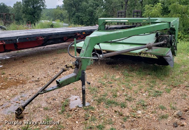 John Deere 1327 discbine mower conditioner - EF9788