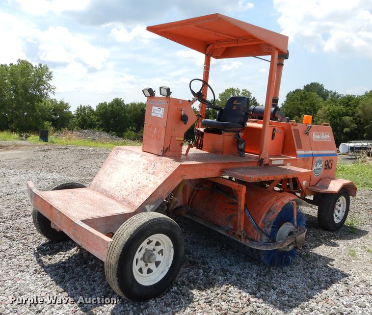 1998 Broce RC350 broom - DE1834