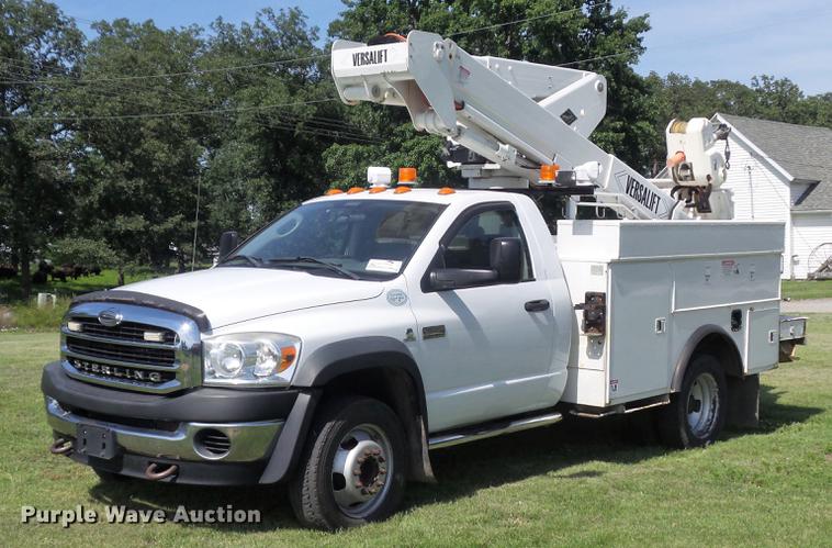 2008 Sterling Bullet bucket truck - DD7218