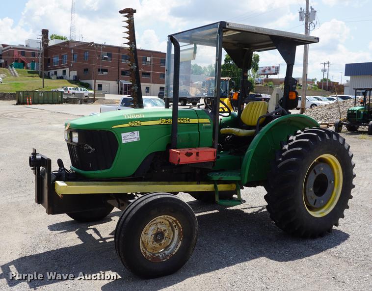 2006 John Deere 5325 tractor - DD7859