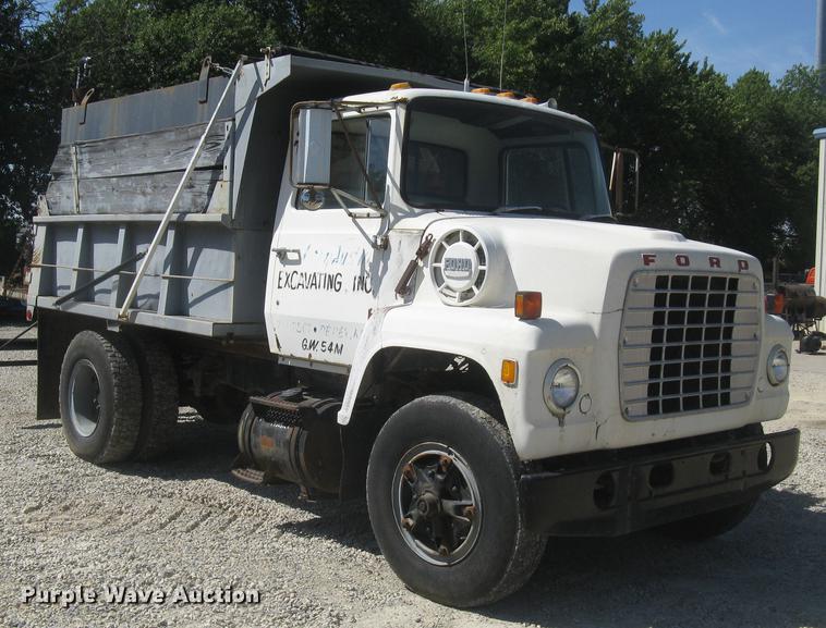 1977 Ford 8000 dump truck - DC1290