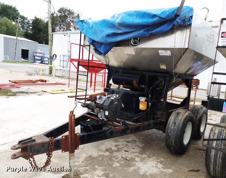 Adams fertilizer tender - DB7010