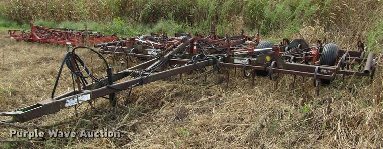 Field cultivator - DD4320