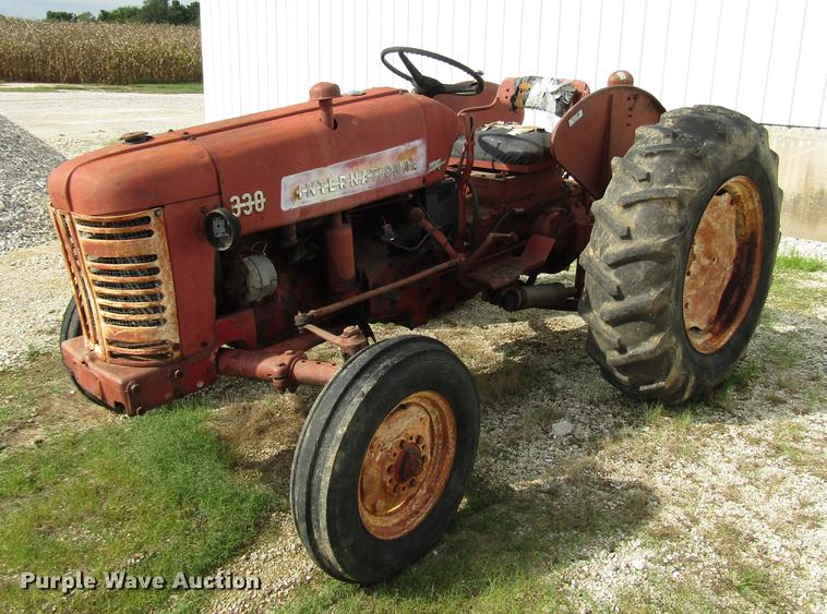 International 330 tractor - DD4330