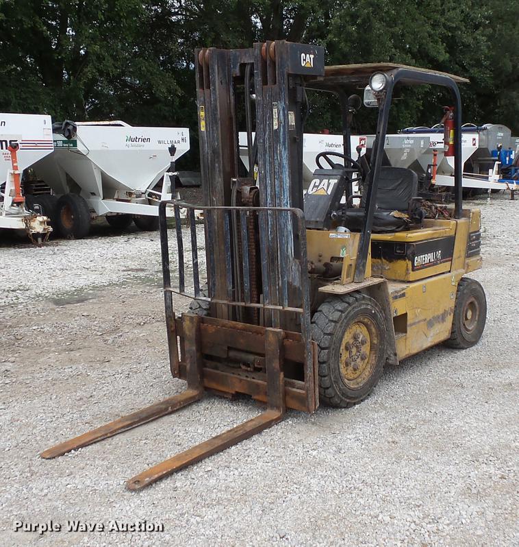 Caterpillar V50E forklift - FT9873
