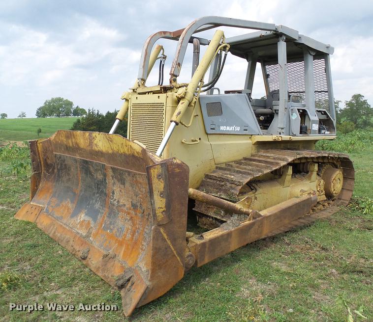 1993 Komatsu D65EX-12 dozer - DE5233