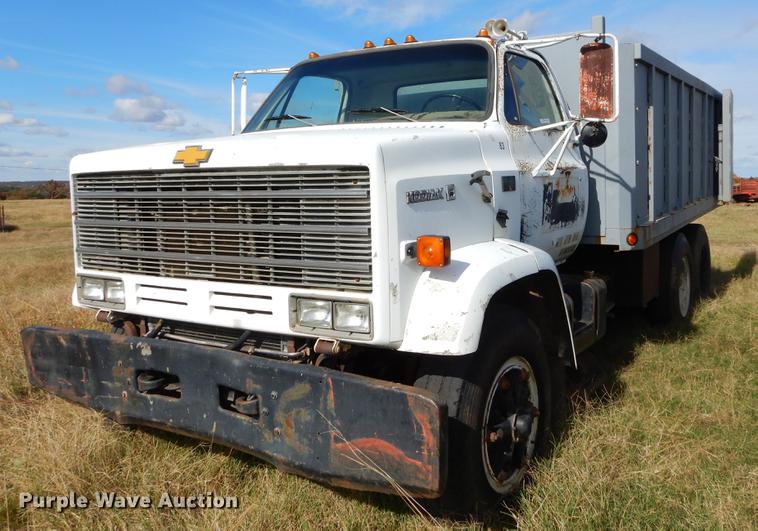 1989 Chevrolet Kodiak flatbed truck - EW9587