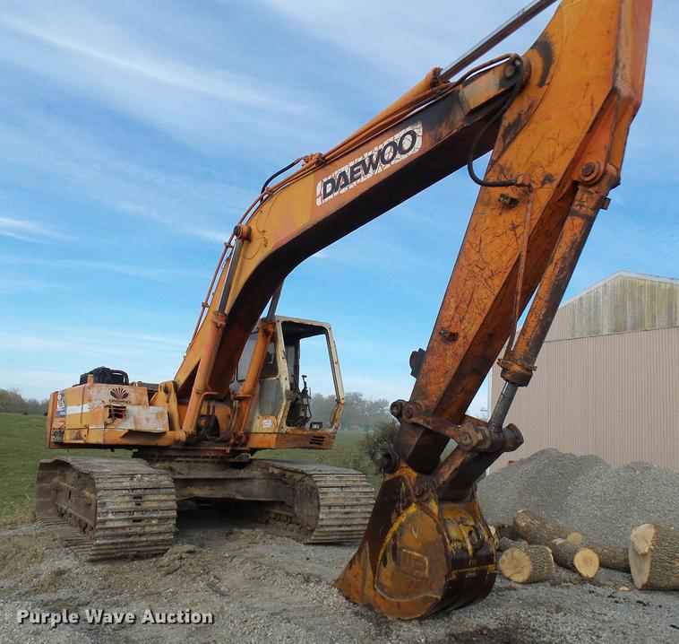 1994 Daewoo DH280 excavator - DB2027