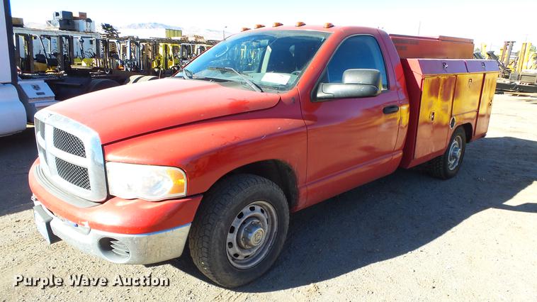2004 Dodge Ram 2500 utility bed pickup truck - DG2757