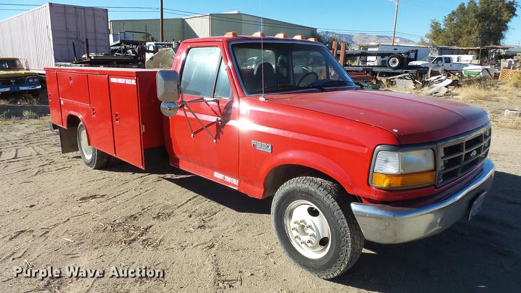 1996 Ford F350 XL utility bed pickup truck - DG2758