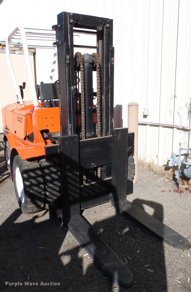 2011 Yale KGP51AT-1000F forklift - FQ9328