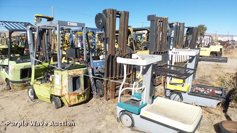(7) salvage forklifts - FS9770