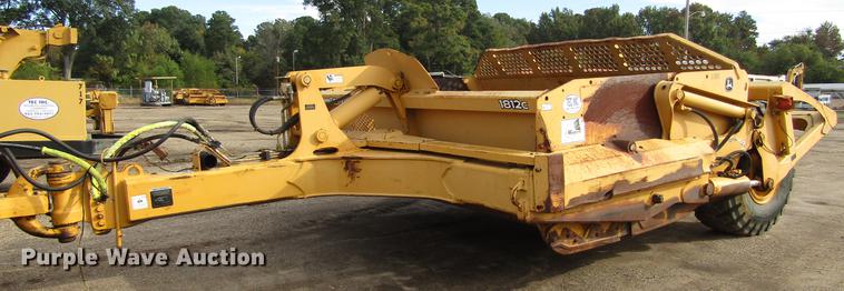 2005 John Deere 1812C scraper - DC0074