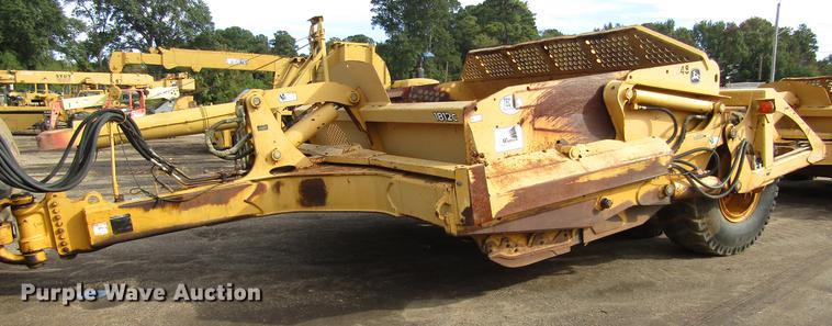 2005 John Deere 1812C scraper - DC0075
