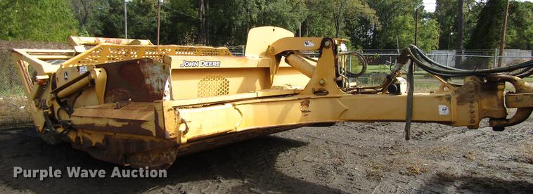 2005 John Deere 1812C scraper - DC0077