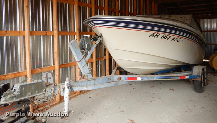 1986 Cobalt boat - EO9736