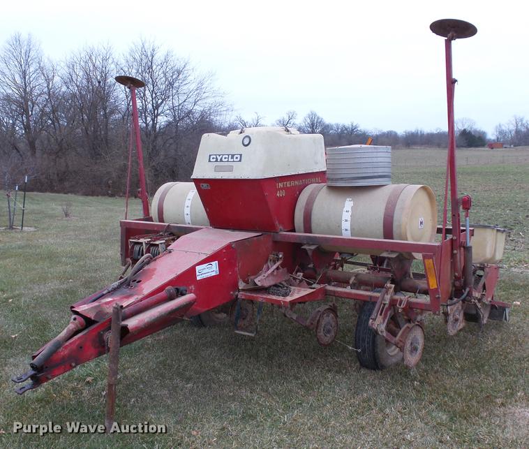 International 400 Cyclo planter - DA3593