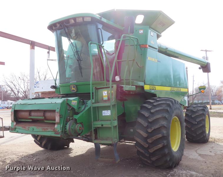 1999 John Deere 9610 RWA combine - DF1312