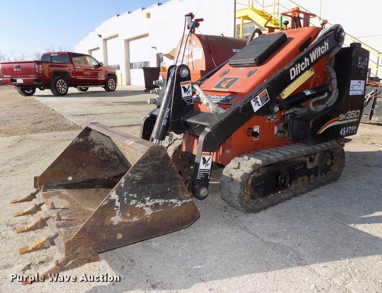 2006 Ditch Witch SK350 compact utility loader - DE7556