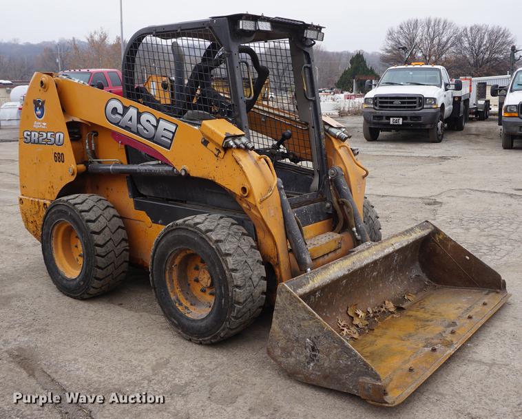 2012 Case SR250 skid steer - DF1695