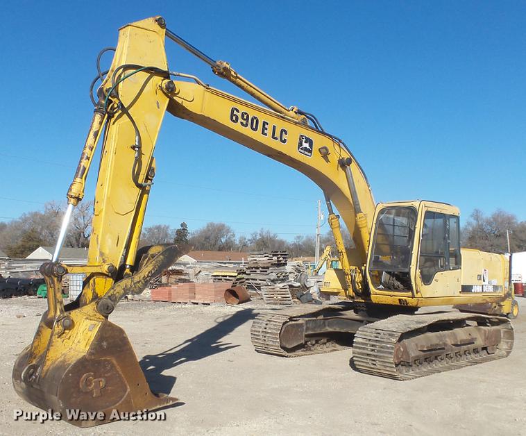 John Deere 690E LC excavator - DG2809