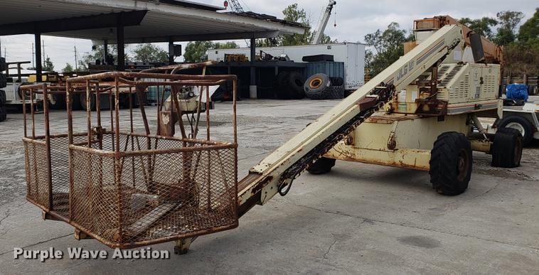 JLG 40H boom lift - EF9937
