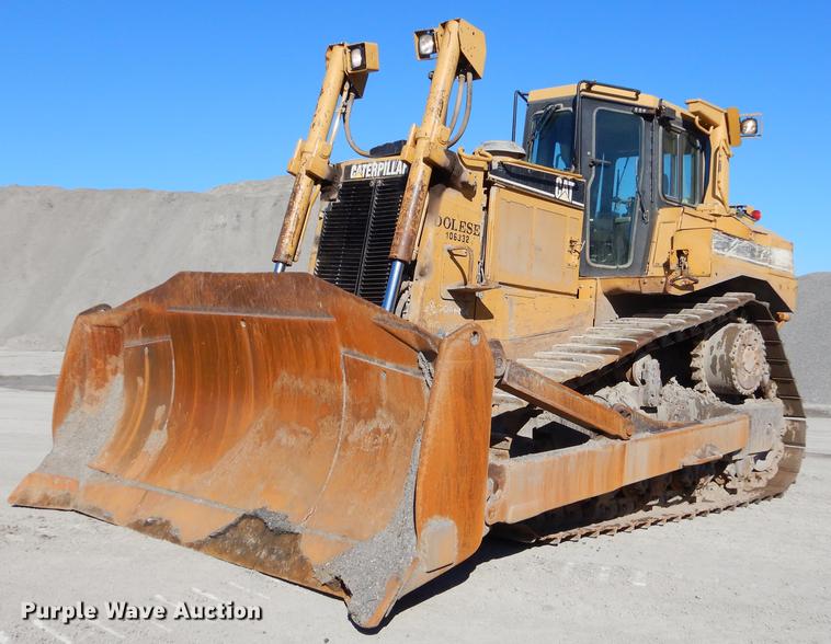 2001 Caterpillar D8R Series II dozer - EW9690