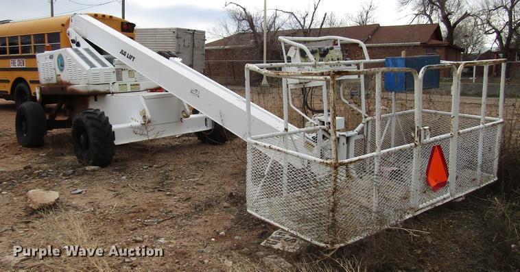 1998 JLG 40H boom lift - DB6903