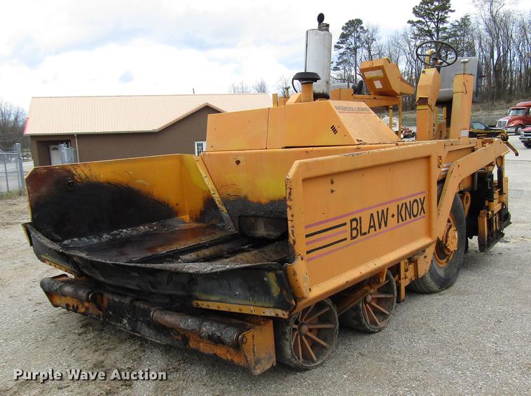 2000 Blaw Knox 161 paver - DD4439