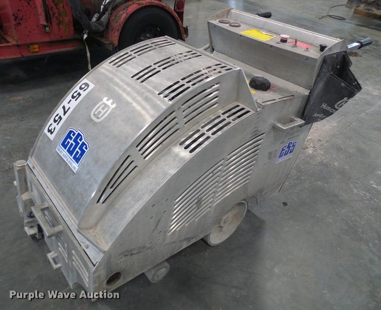 Soff Cut X4200 concrete saw - DF7085