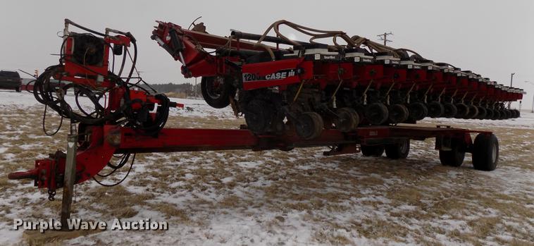 2004 Case IH 1200 no-till planter - DE7596