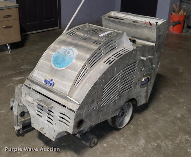 Soff Cut GX4200 concrete saw - AV9348