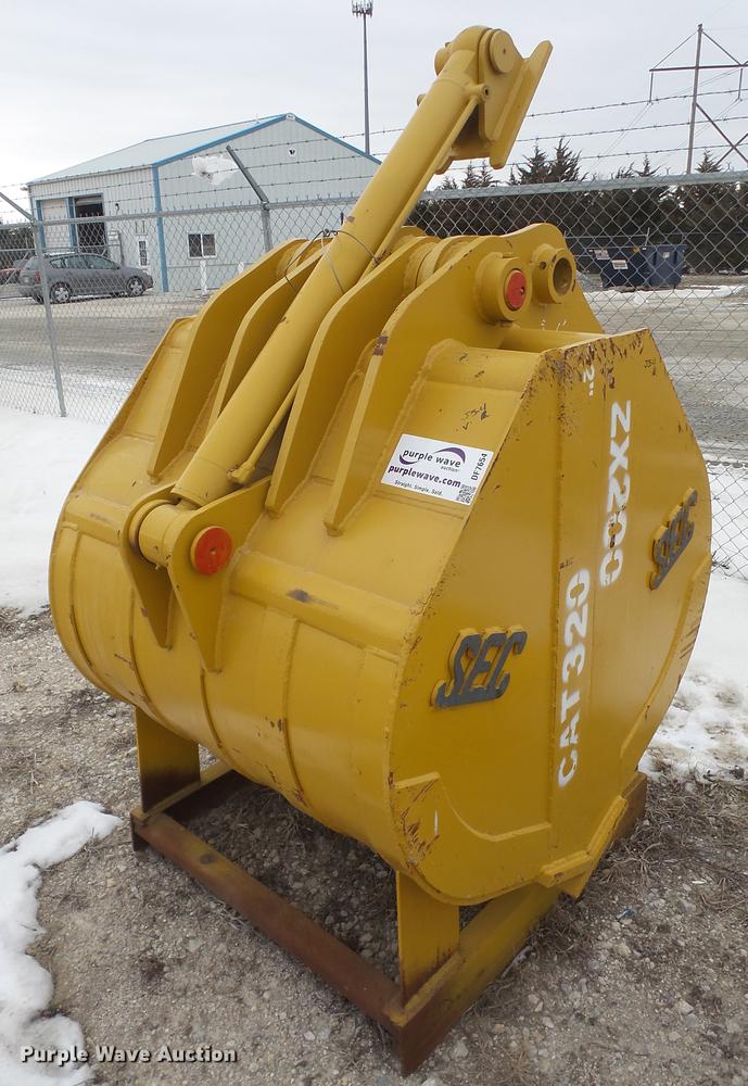 SEC clam shell bucket - DF7654