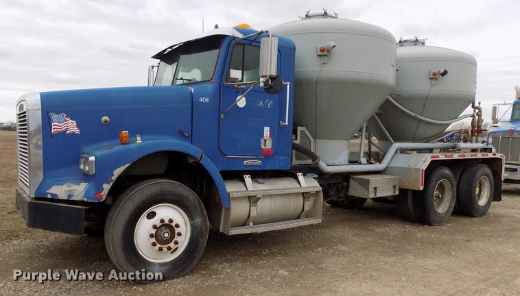 1995 Freightliner FLD pump truck - DD3667