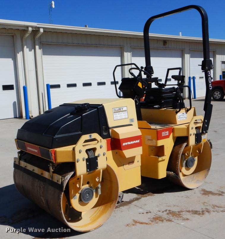 2010 Dynapac CC142 double drum vibratory roller - DE6074