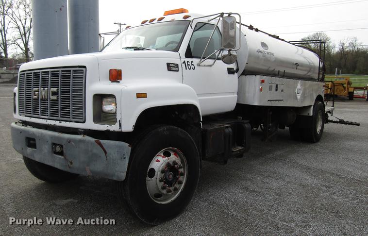 1997 GMC C7500 oil distribution truck - DF7934