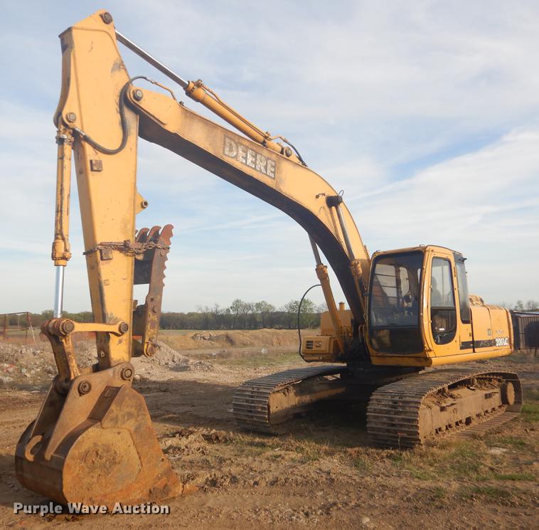 1997 John Deere 200LC excavator - FH9252